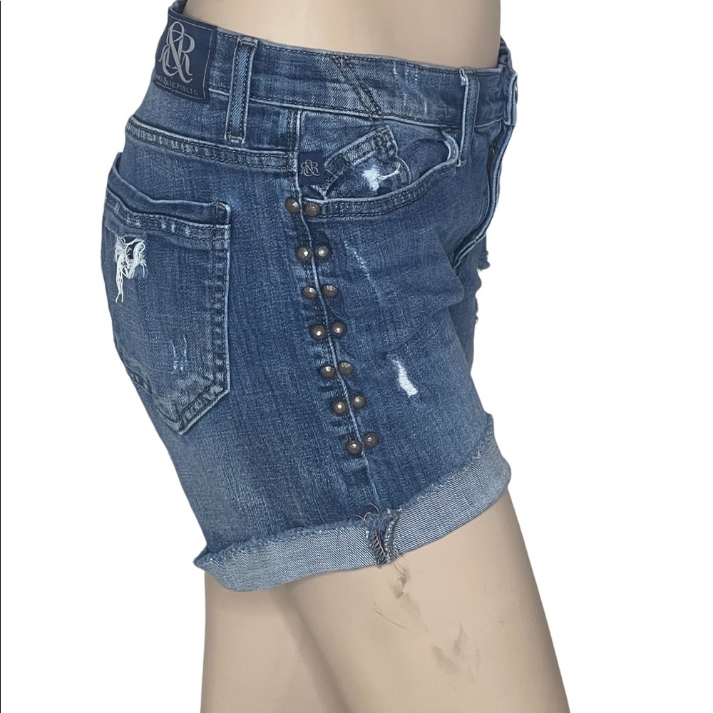 Rock & Republic sz 6 denim “Bumpershoot” shorts